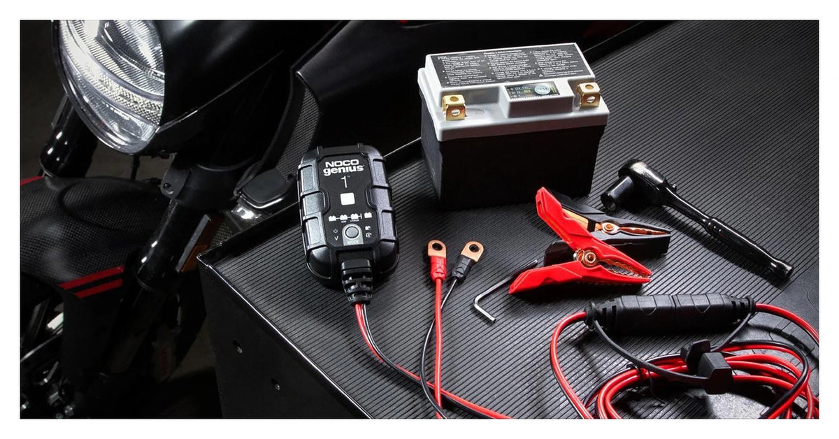 [C10201000] CARICABATTERIA CARICA MANTENITORE BATTERIA AUTOMATICO 12V 1A PER MOTO GENIUS1