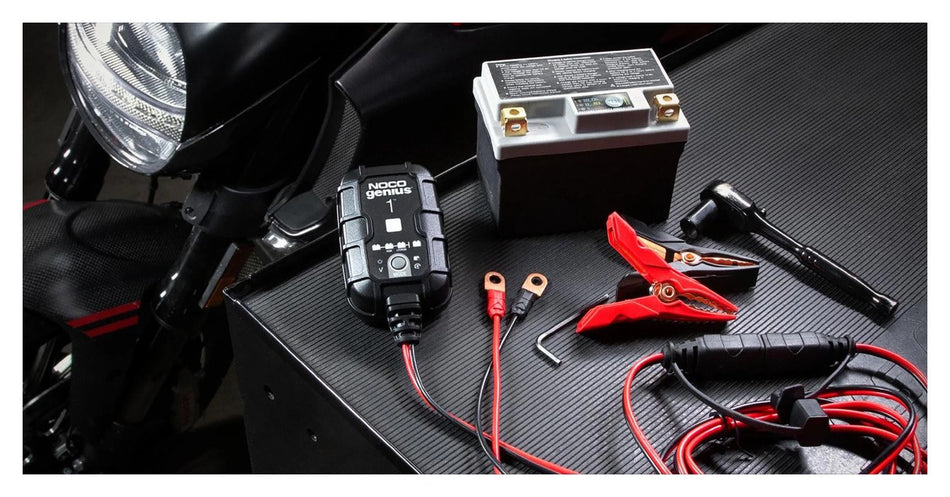[C10201000] CARICABATTERIA CARICA MANTENITORE BATTERIA AUTOMATICO 12V 1A PER MOTO GENIUS1