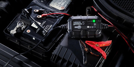 [C10205000] CARICABATTERIA CARICA MANTENITORE BATTERIA AUTOMATICO 12V 5A PER AUTO MOTO GENIUS5