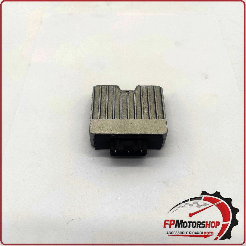 REGOLATORE DI TENSIONE PER PIAGGIO CON LAMPEG MOTORI 50 4T VESPA 4V 09-13