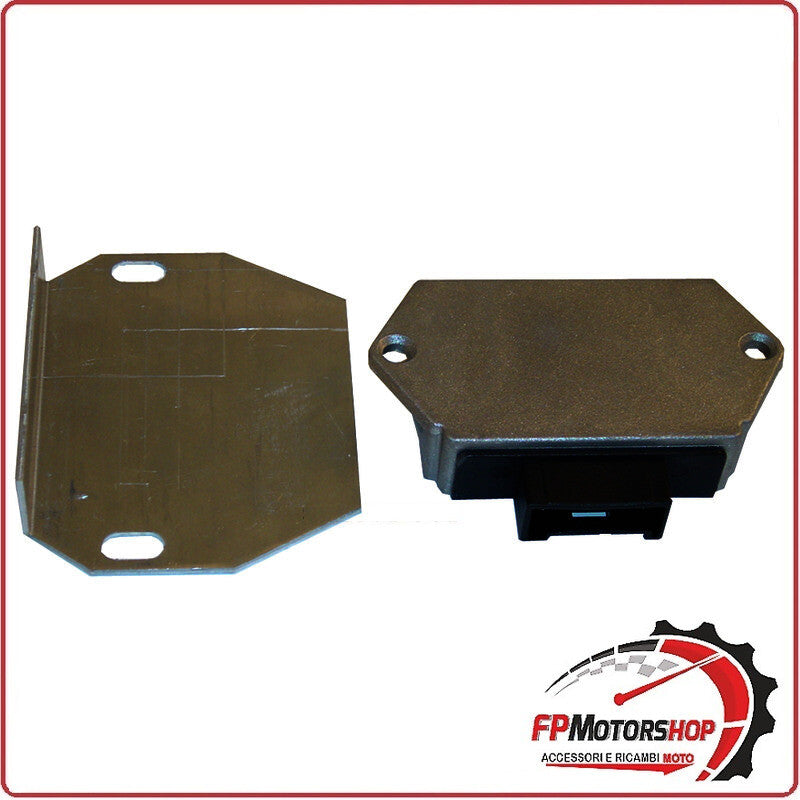 REGOLATORE DI TENSIONE PER MBK-YAMAHA 125/150 MOT. MINARELLI CON PIASTRA