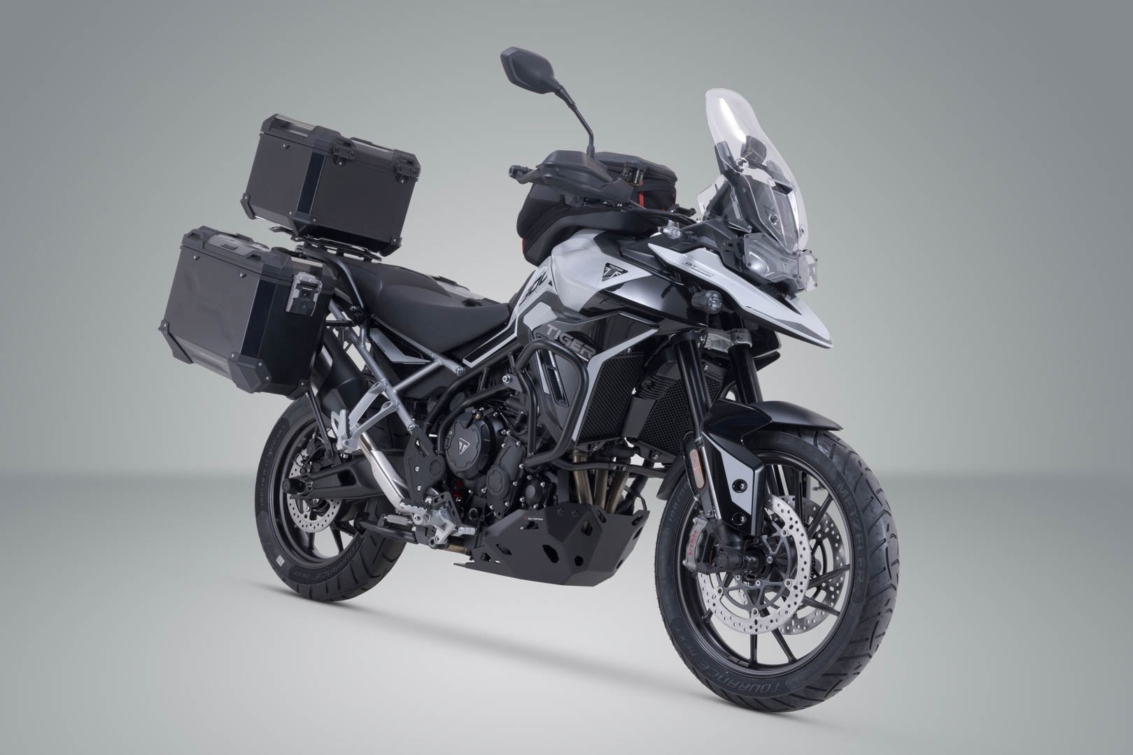 [ADV.11.608.76000] Set di protezione Adventure Triumph Tiger 900 GT Pro (23-).