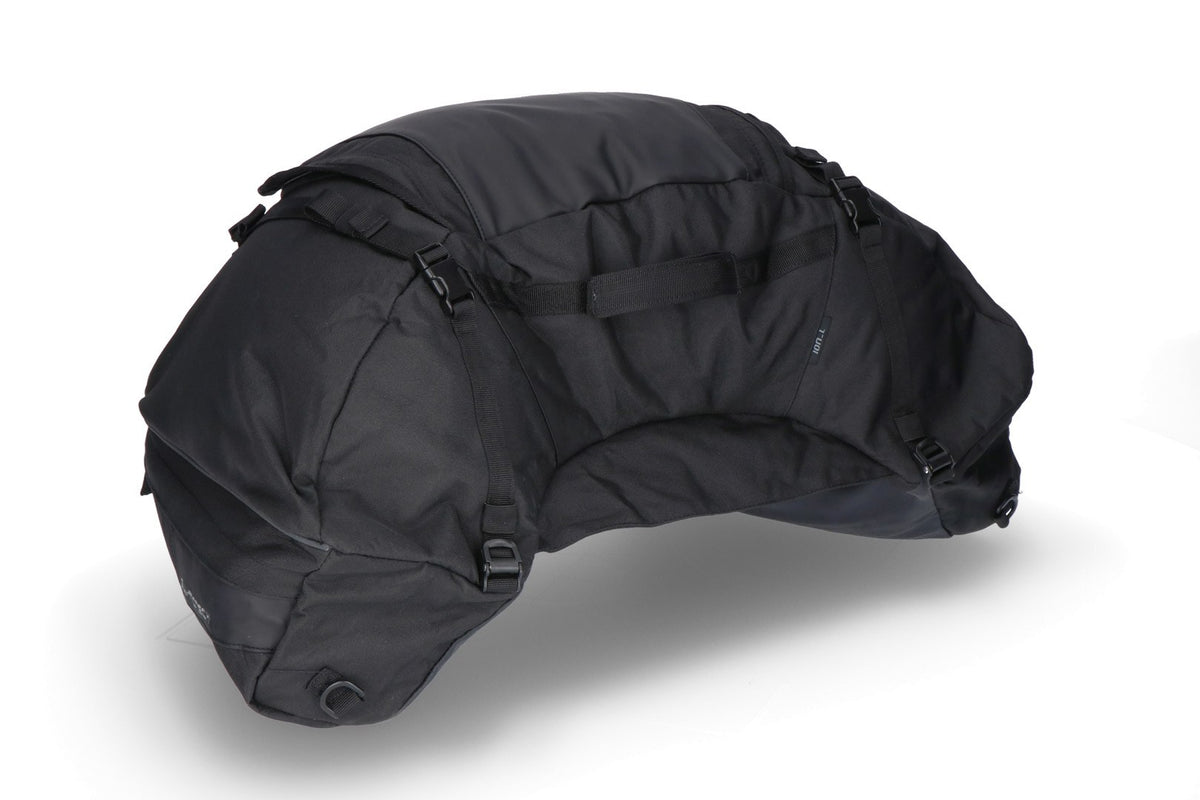 [BC.HTA.00.203.10000] Borsa posteriore ION L 50 l. Nero. Poliestere 600D / vinile morbido.