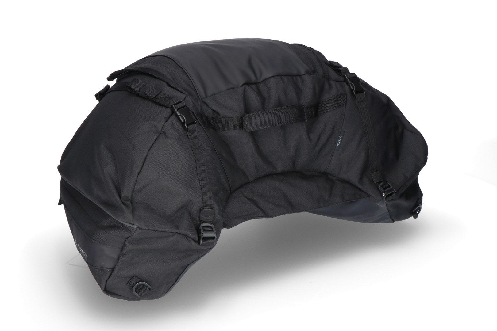 [BC.HTA.00.203.10000] Borsa posteriore ION L 50 l. Nero. Poliestere 600D / vinile morbido.