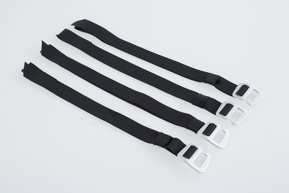 [BC.ZUB.00.082.30000] Set cinghie Legend Gear 4 cinghie con passante / 2 di fissaggio.