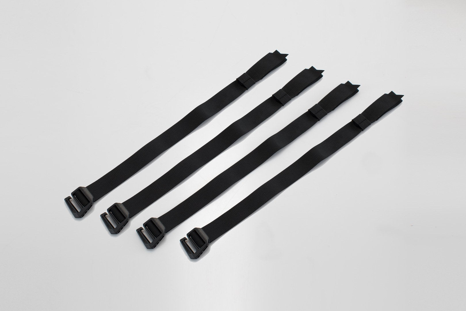 [BC.ZUB.00.097.30000] Set di cinghie SysBag Nero. 4 cinghie di fissaggio.
