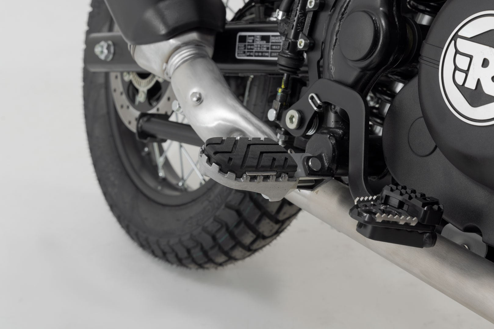 [FRS.07.011.10602/S] Kit pedane regolabili ION BMW R1200/1250, Royal Enfield Himalayan (21-).