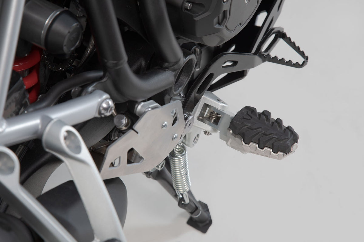 [FRS.11.112.10103] Kit pedane regolabili EVO Triumph Tiger 800/ 900/ 1200, Scrambler 1200.