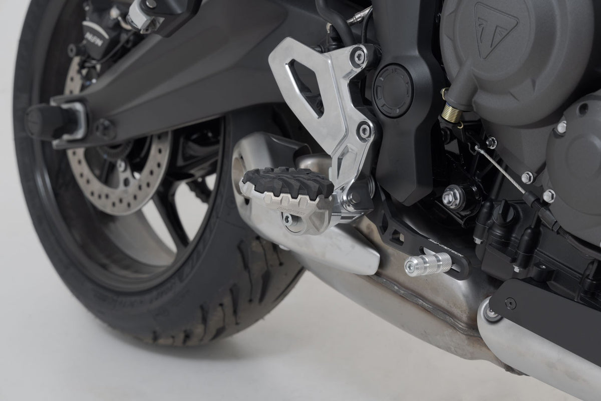 [FRS.11.112.10500] Kit pedane regolabili EVO Triumph Tiger 660 (21-24), Yamaha Tracer 700 / 7.