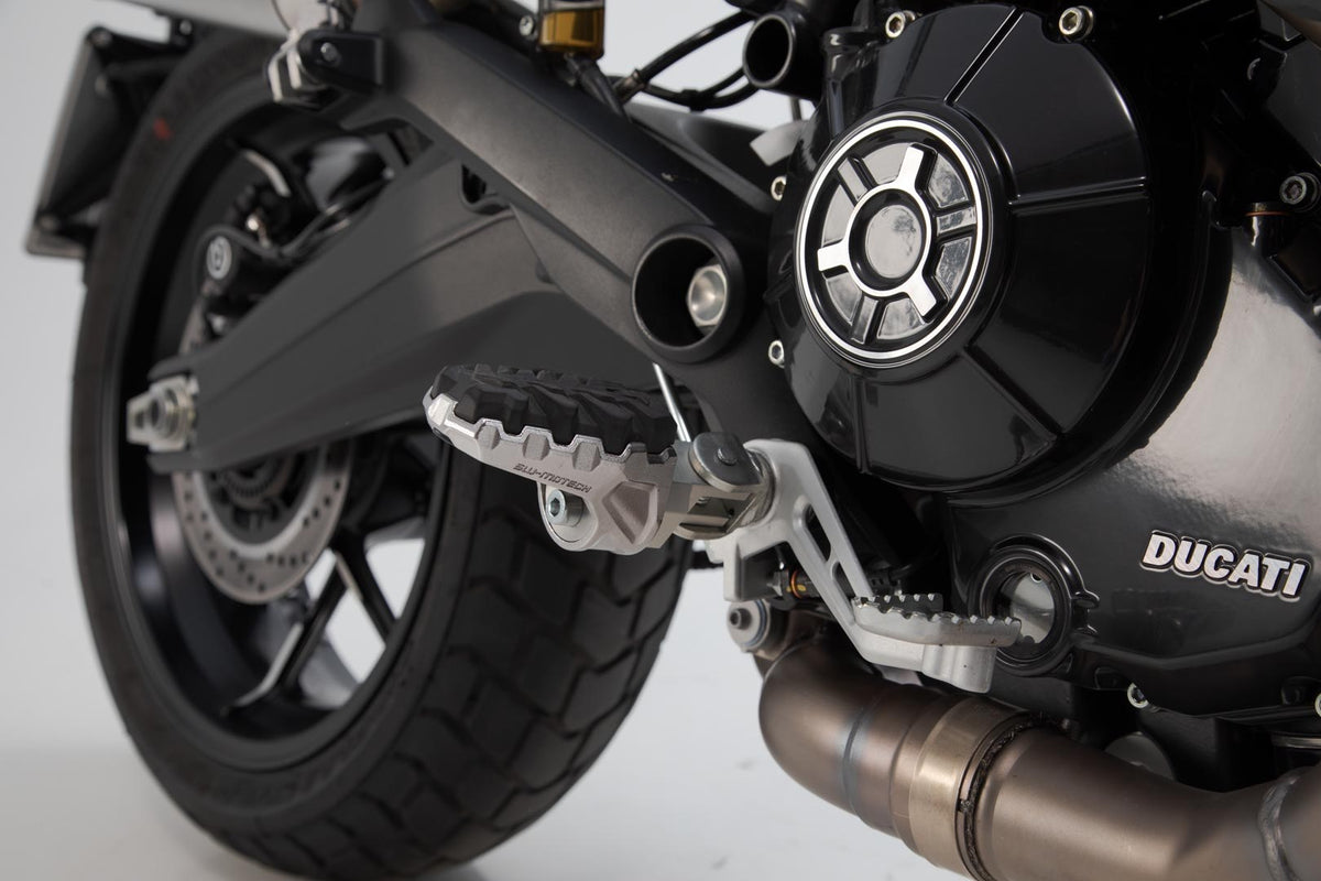 [FRS.22.112.10002] Kit pedane regolabili EVO Modelli Ducati / Benelli TRK 502 X (18-).