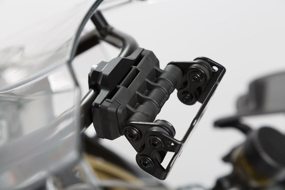 [GPS.00.646.10601/B] Supporto navigatore per tubo da Ã 13/16 mm Nero.