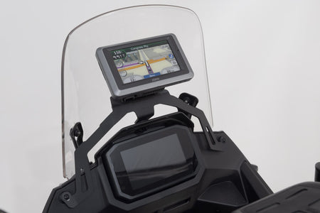 [GPS.01.070.10000/B] Supporto per GPS da cruscotto Nero. Honda XL750 Transalp (22-24).