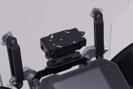 [GPS.02.049.10000/B] Supporto per GPS da cruscotto Nero. Voge 650 DS/X (21-).