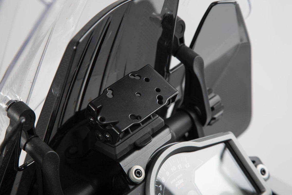 [GPS.04.588.10000/B] Supporto GPS da cruscotto Nero. KTM 1290 Super Adventure (14-).