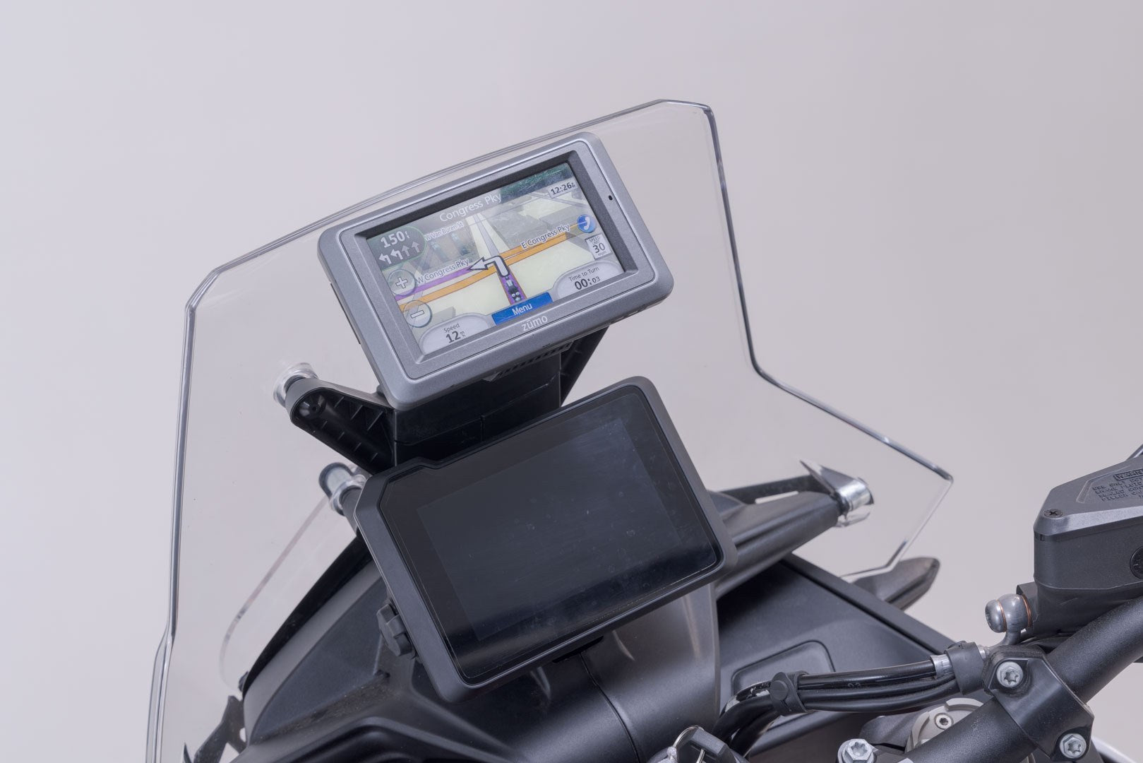 [GPS.04.918.10000/B] Supporto per GPS da cruscotto Nero. KTM 890 Adv (22-).