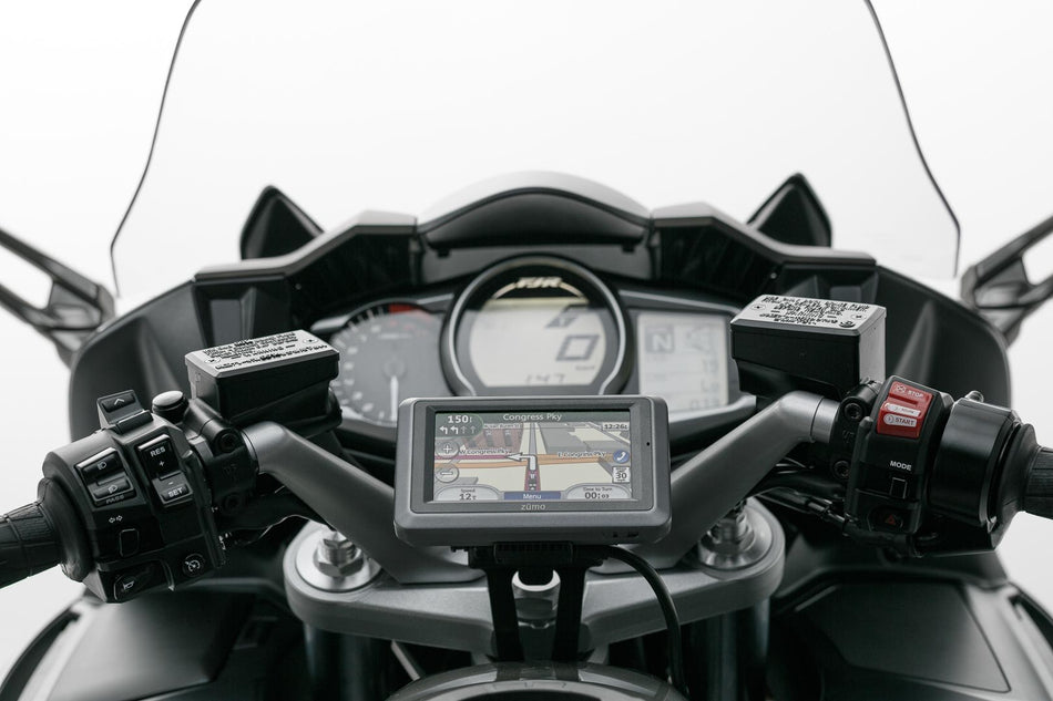 [GPS.06.646.10200/B] Supporto navigatore per manubrio Nero. Yamaha FJR 1300 (04-).
