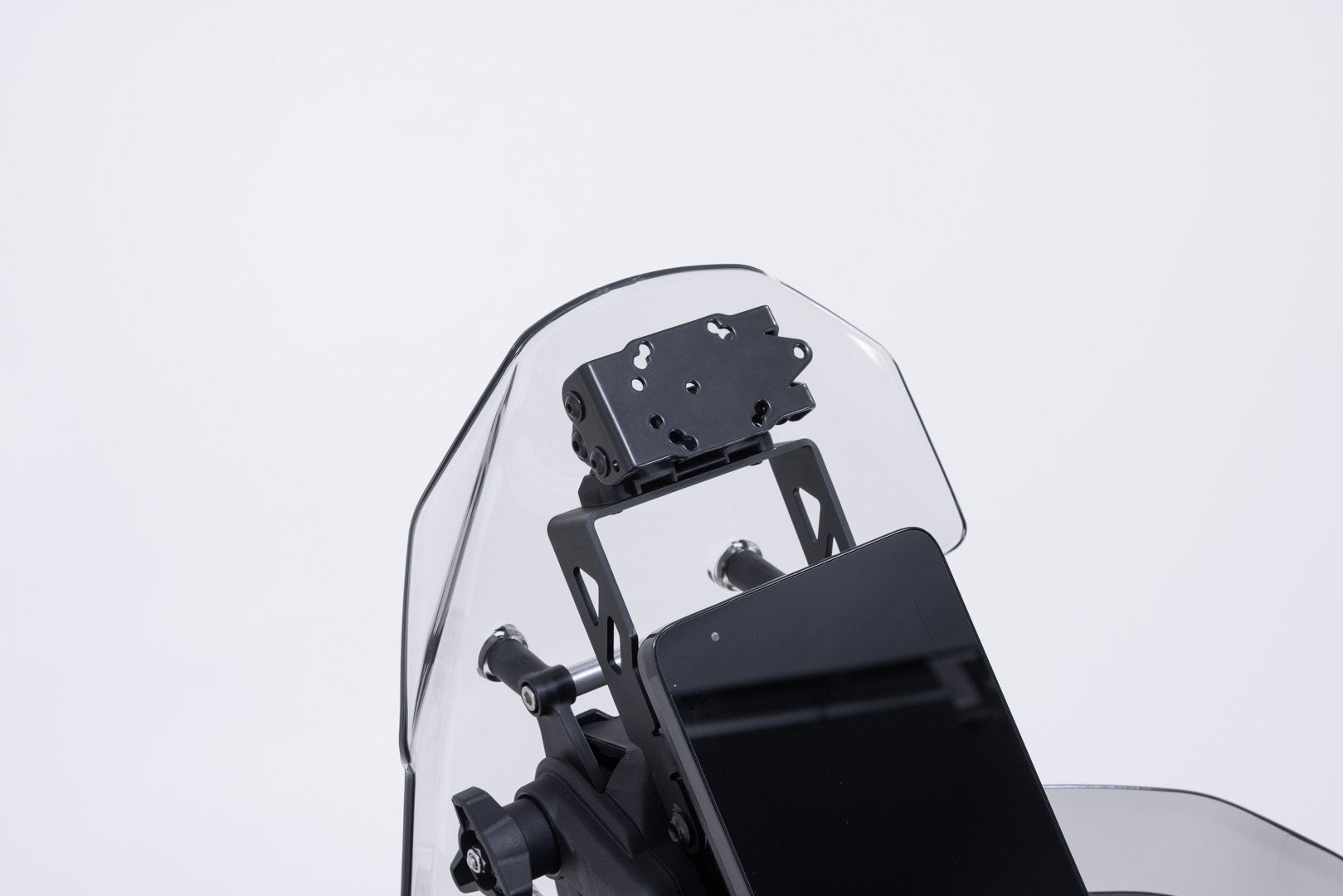 [GPS.10.057.10000/B] Supporto per GPS da cruscotto Nero. CFMoto 800MT-X (24-).