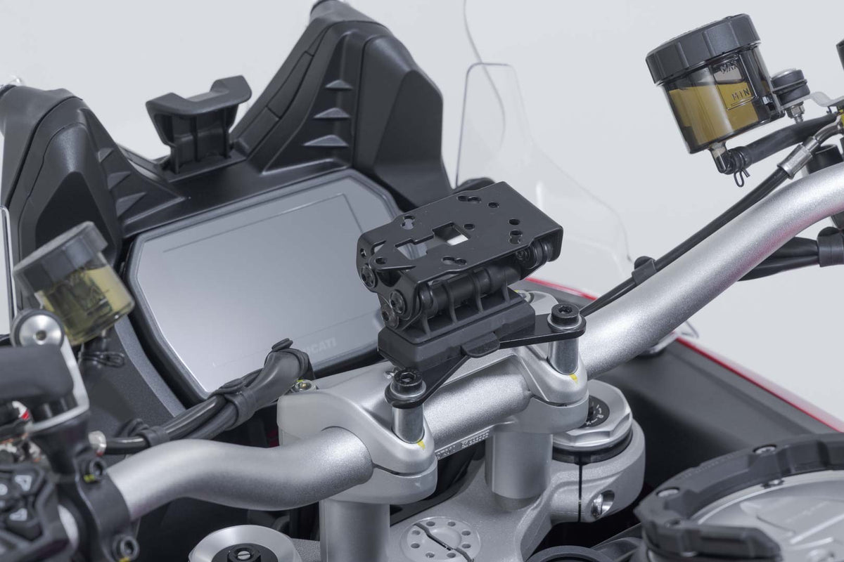 [GPS.22.646.10201/B] Supporto navigatore per manubrio Nero. Ducati Multistrada V4 (20-), V2 (24-).