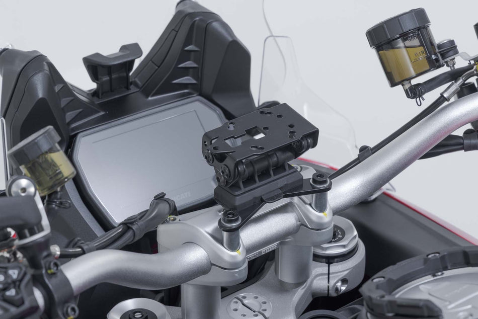 [GPS.22.646.10201/B] Supporto navigatore per manubrio Nero. Ducati Multistrada V4 (20-), V2 (24-).