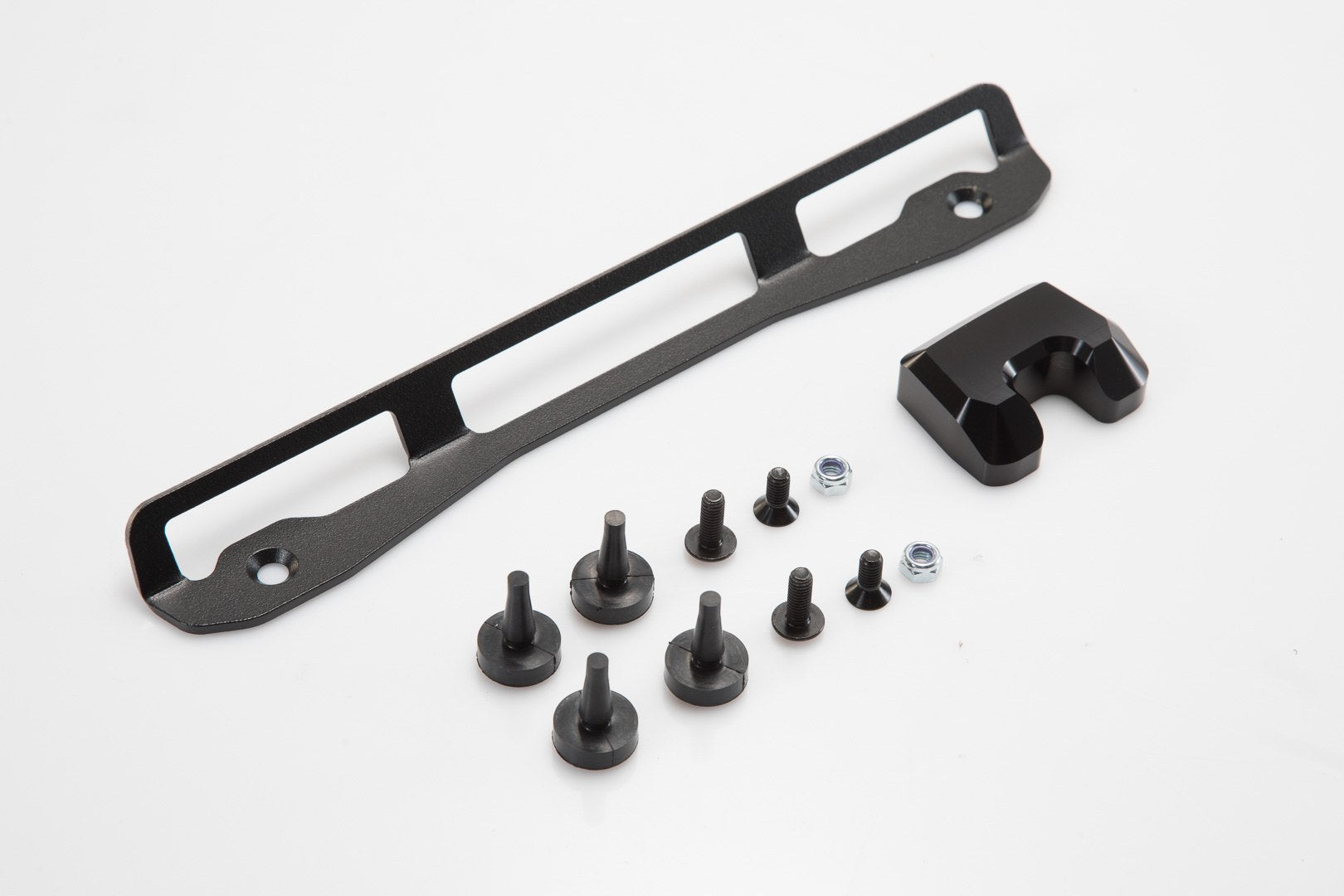 [GPT.00.152.35800/B] Kit adattatore per portabagagli ADVENTURE-RACK Per Shad 2. Nero.