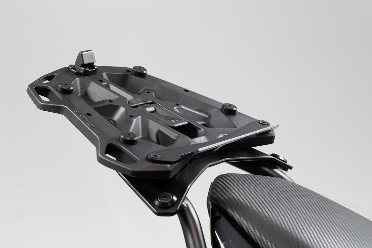 [GPT.00.152.54300/B] Piatto adattatore per portabagagli STREET-RACK Per Givi / Kappa con Monolock. Nero.