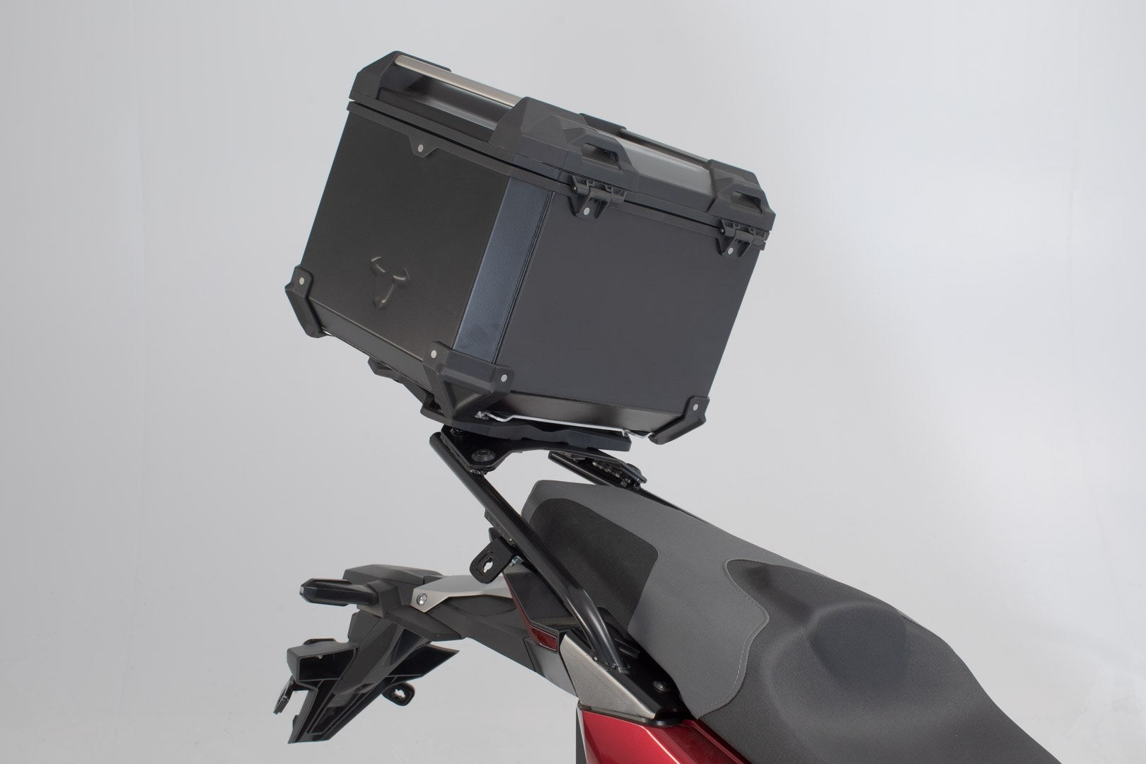 [GPT.01.808.70000/B] Sistema bauletto TRAX ADV Nero. Honda X-ADV (20-).