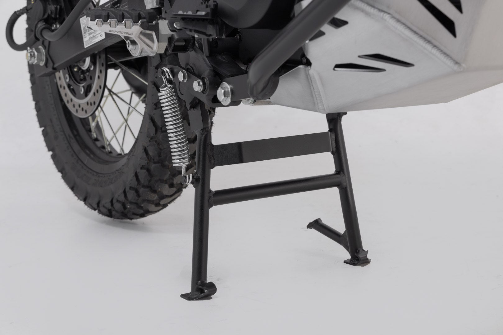 [HPS.08.990.10001/B] Cavaletto centrale Nero. Kawasaki KLR 650 (22-).