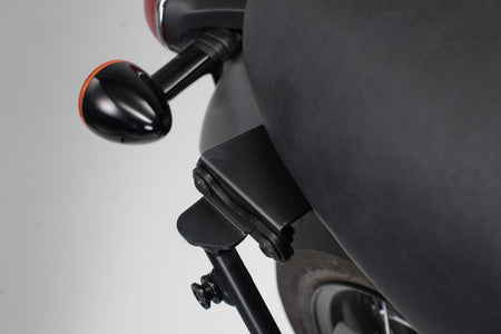 [HTA.11.743.13001] Adattatore per Telaio laterale SLC/V-LOC destro Per Bonneville T100/T120 (15-) senza barra orig.