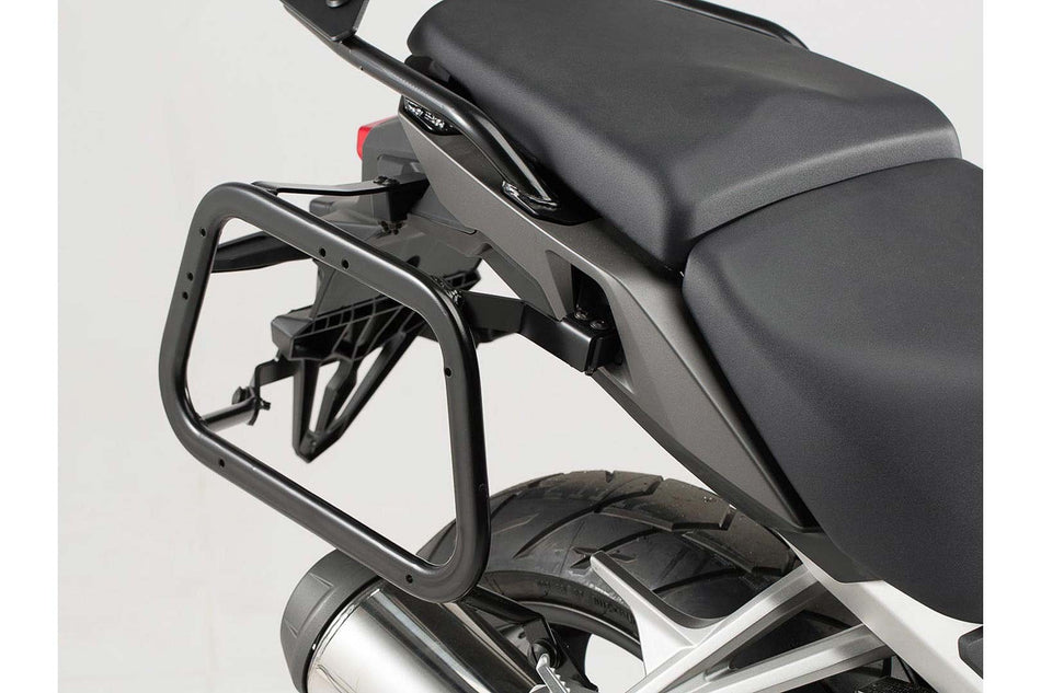 [KFT.01.548.20000/B] Telai laterali EVO Nero. Honda VFR800X Crossrunner (15-).
