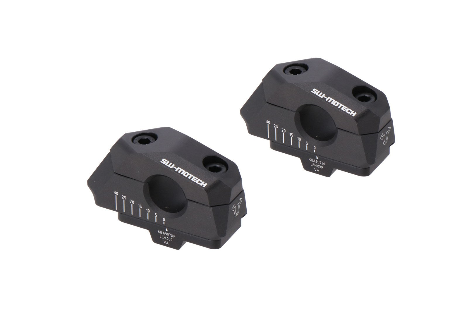 [LEH.00.039.30000/B] Riser manubrio inclinato regolabile per Ã22 A=25mm. Posa a 5/10/15/20/25/30 mm. Nero