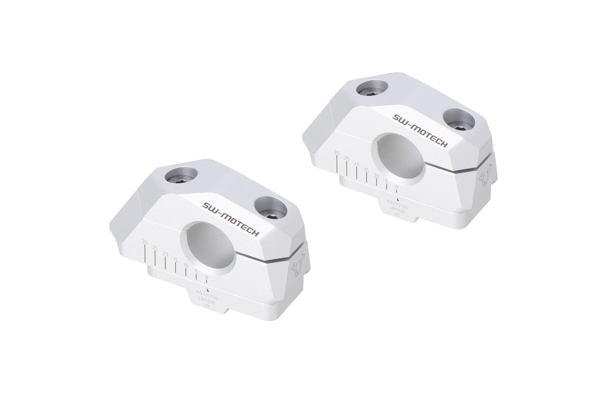 [LEH.00.039.30100/S] Riser manubrio inclinato regolabile Ã22 con offset Argento. BMW F 750 GS (17-) / F 800 GS (23-).
