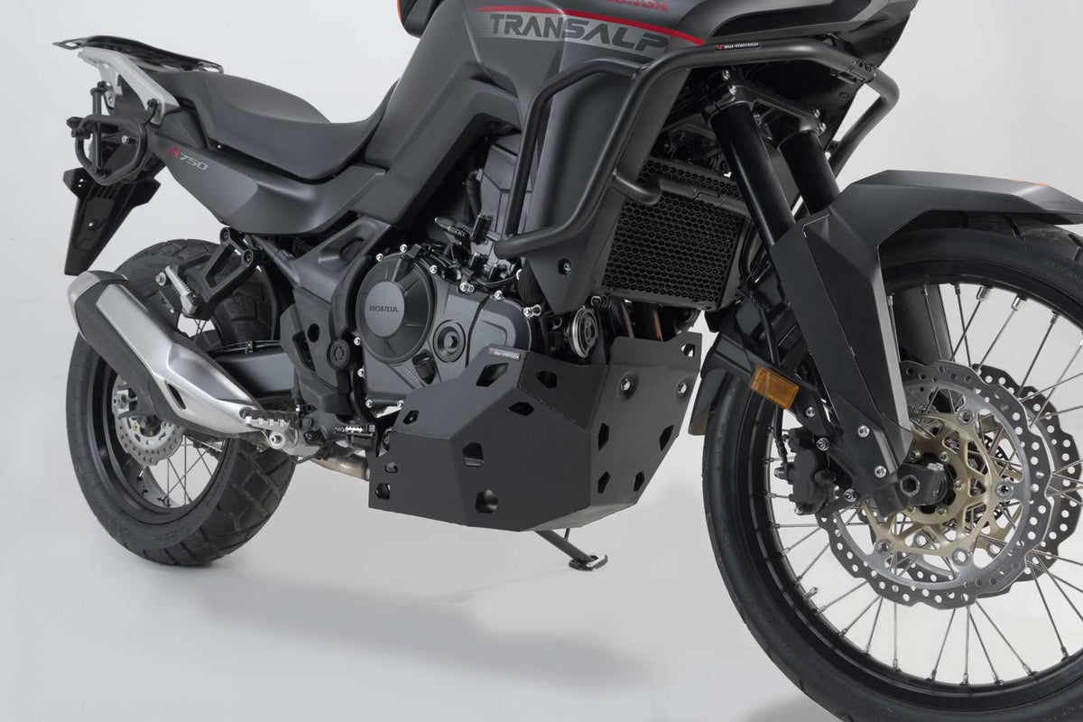 [MSS.01.070.10001/B] Paracoppa Nero. Honda XL750 Transalp (22-).