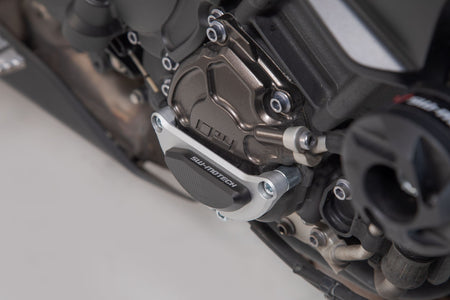 [MSS.06.564.10000] Protezione del coperchio del vano motore Nero/Argento. Yamaha MT-10 / SP (16-).
