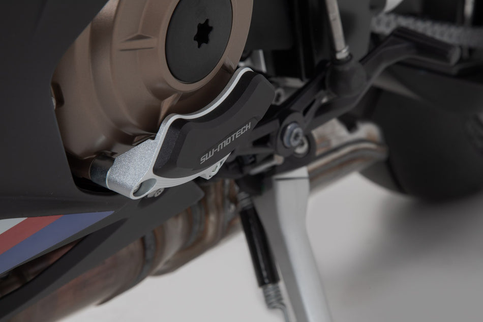 [MSS.07.540.10100] Protezione del coperchio del vano motore Nero/Argento. S1000RR(19-)/R(21-), M1000R(22-).