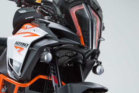 [NSW.04.873.10000/B] Supporto per faretti Nero. KTM 1290 Super Adventure S / R (16-20).