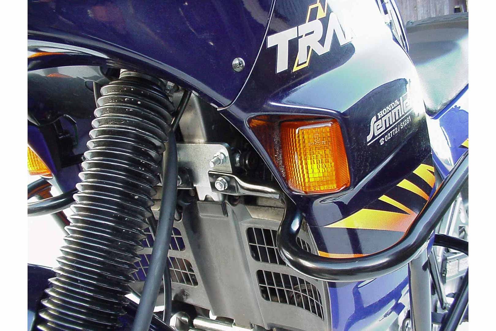 [SBL.01.083.100] Barra di protezione motore Nero. Honda XL 600 V Transalp (87-99).
