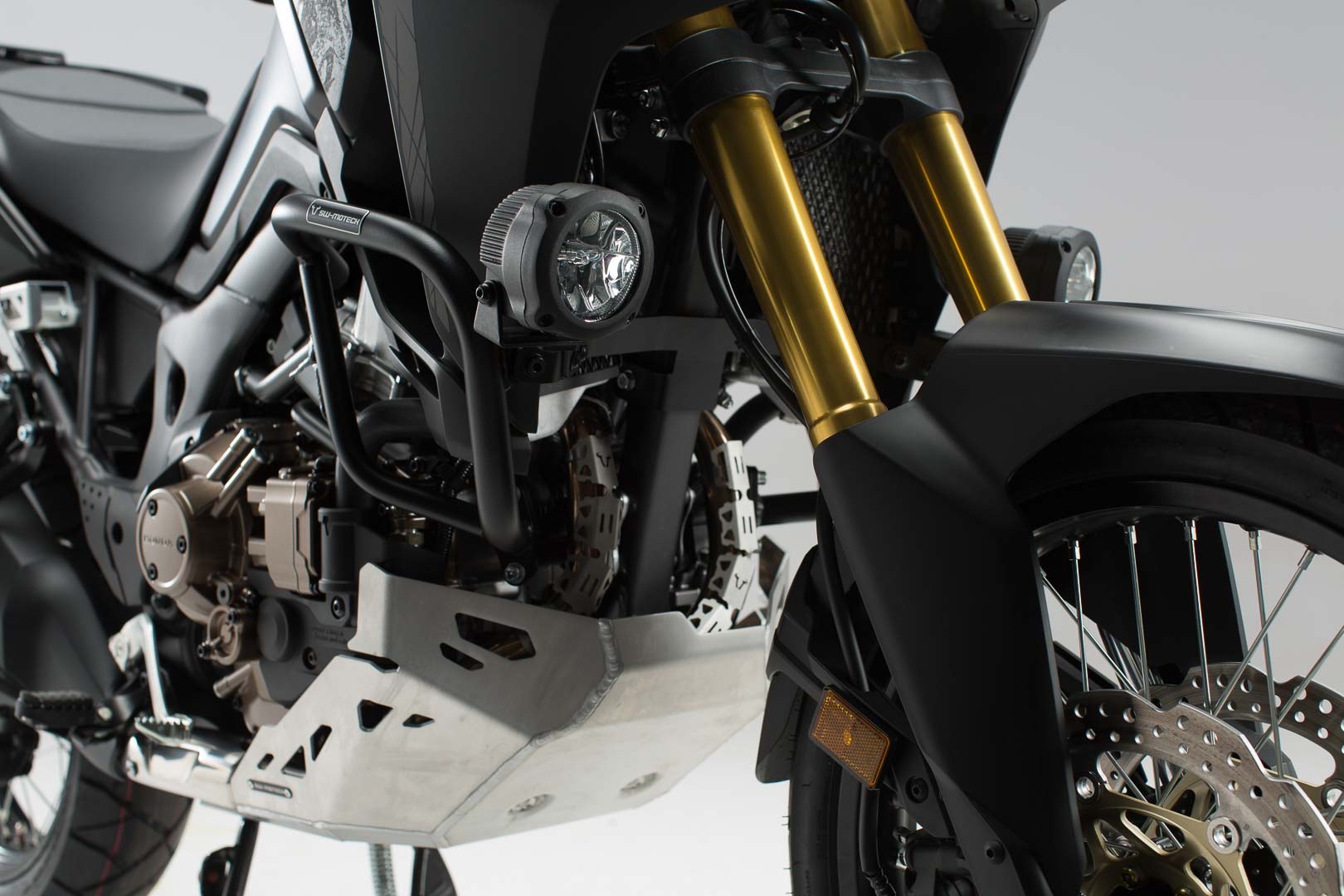 [SBL.01.622.10004/B] Barra di protezione motore Nero. Honda CRF1000L Africa Twin (15-19).