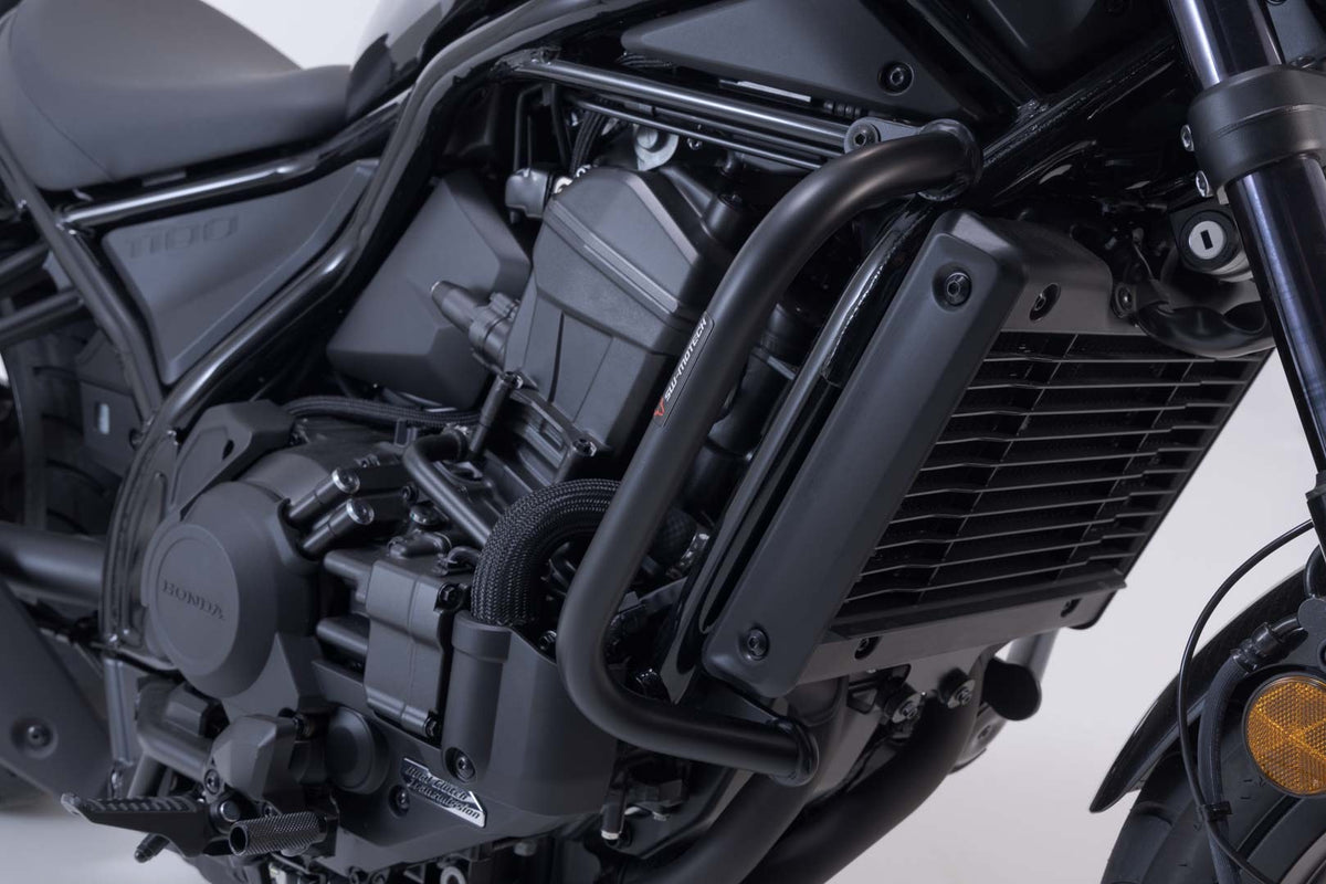 [SBL.01.843.10001/B] Barra di protezione motore Nero. Honda CMX1100 Rebel (20-).
