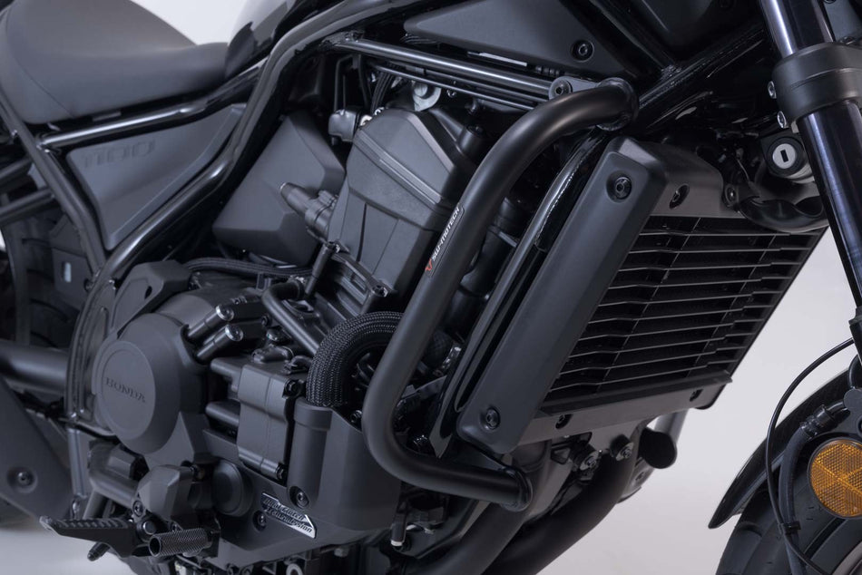 [SBL.01.843.10001/B] Barra di protezione motore Nero. Honda CMX1100 Rebel (20-).
