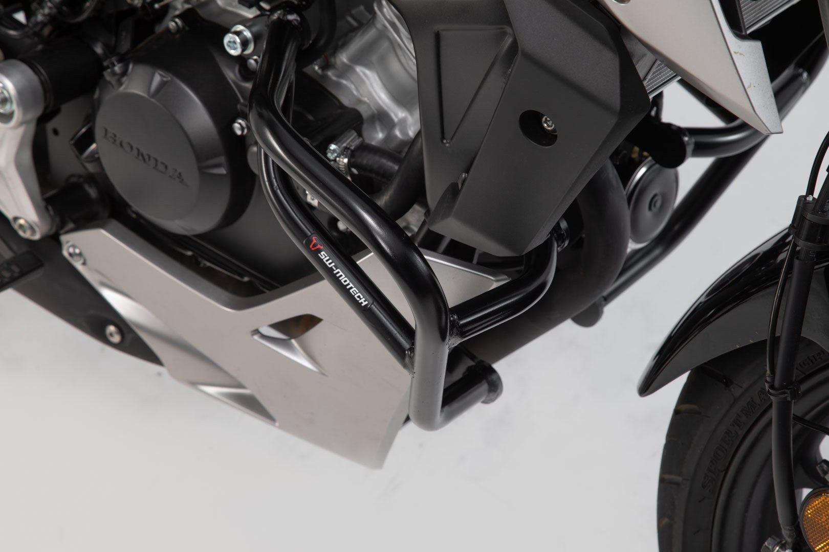 [SBL.01.926.10000/B] Barra di protezione motore Nero. Honda CB125R (17-20).