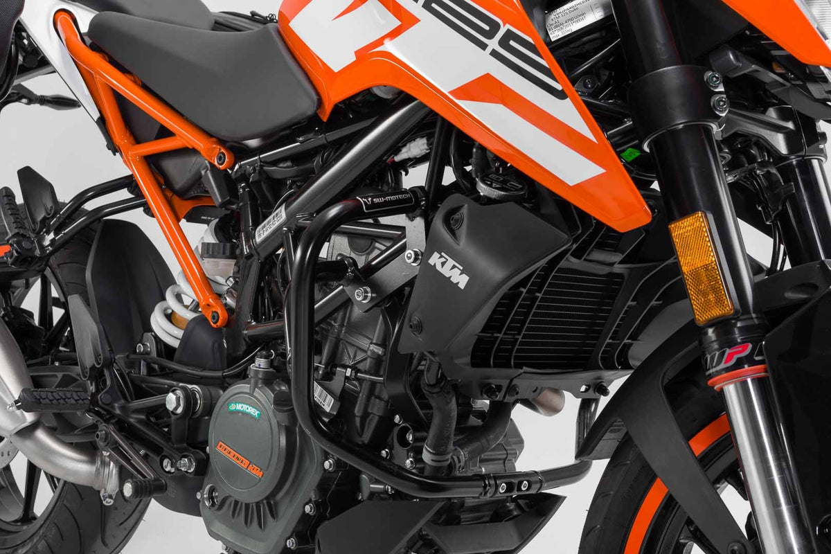 [SBL.04.214.10001/B] Barra di protezione motore Nero. KTM 125 (11-20) / 200 Duke (11-16).