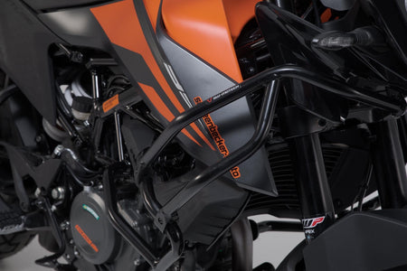 [SBL.04.958.10100/B] Barra di protezione sup. per KTM originale Nero. KTM 390 Adv (19-).