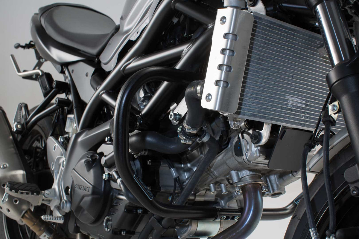 [SBL.05.670.10001/B] Barra di protezione motore Nero. Suzuki SV650 ABS (15-) / SV650 X (18-).