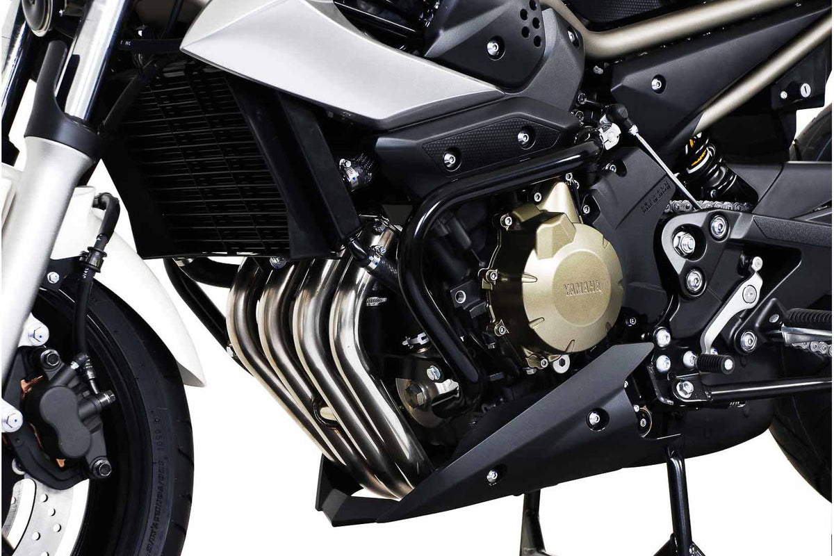 [SBL.06.480.10001/B] Barra di protezione motore Nero. Yamaha XJ 6 (08-).