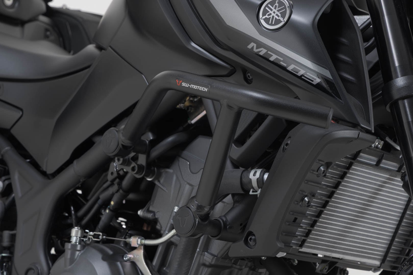 [SBL.06.627.10003/B] Barra di protezione Nero. Yamaha MT-03 (16-).