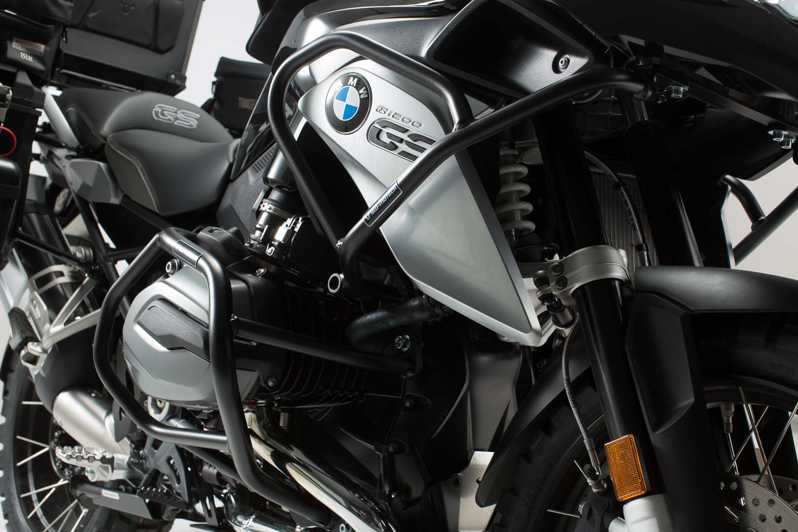 [SBL.07.788.10001/B] Barra di protezione superiore Nero. BMW R 1200 GS (12-16).