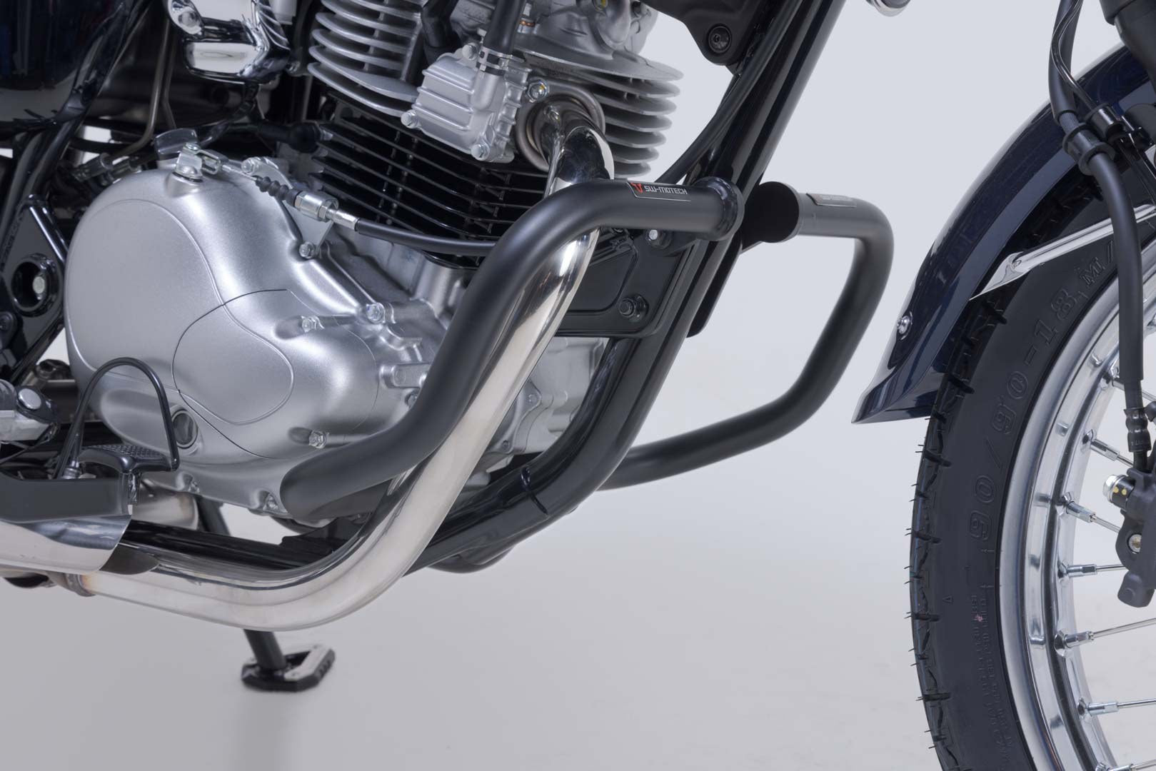 [SBL.08.302.10000/B] Barra di protezione motore Nero. Kawasaki W230 (24-).