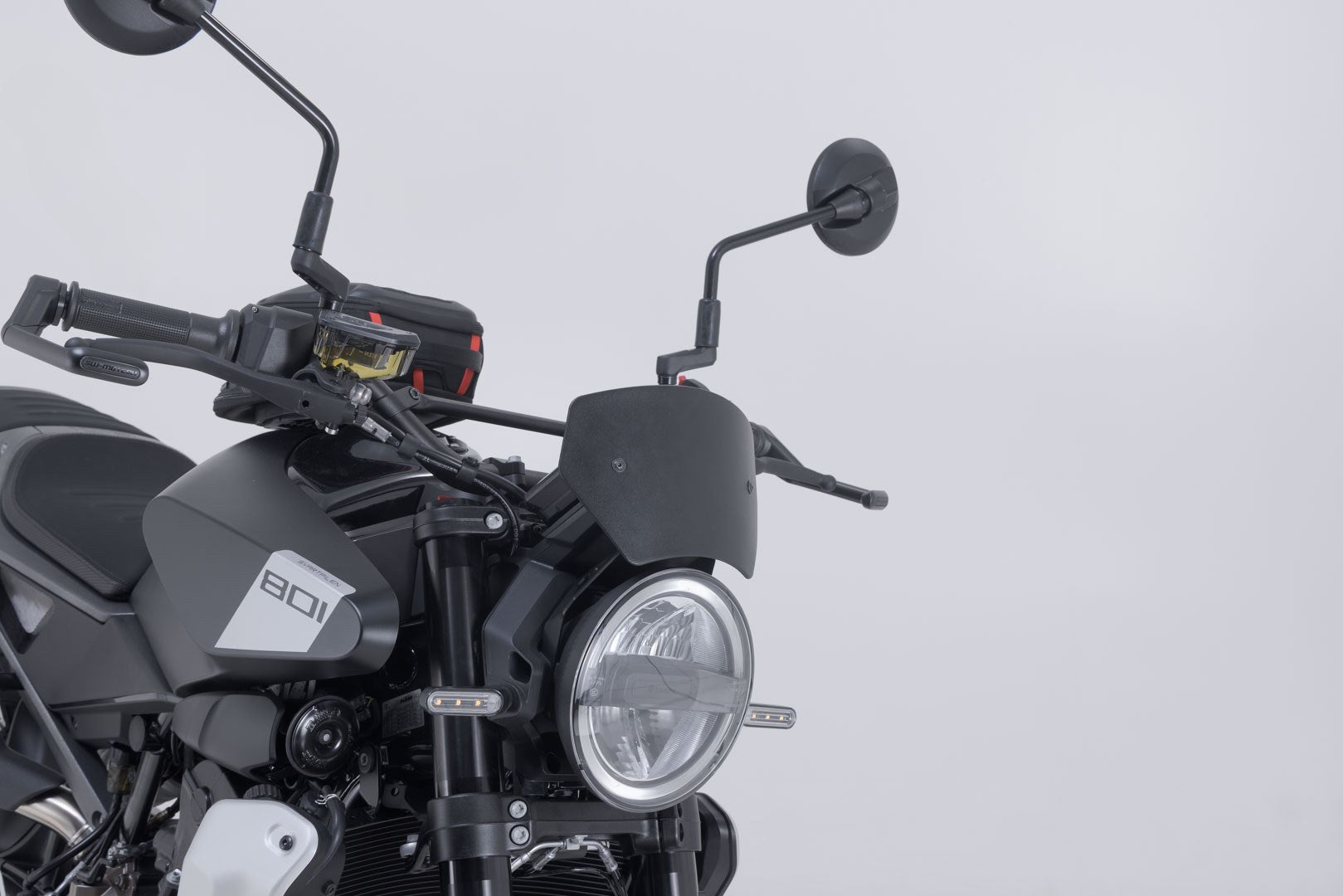 [SCT.03.012.10000/B] Parabrezza Nero. Husqvarna Svartpilen 801 (24-).