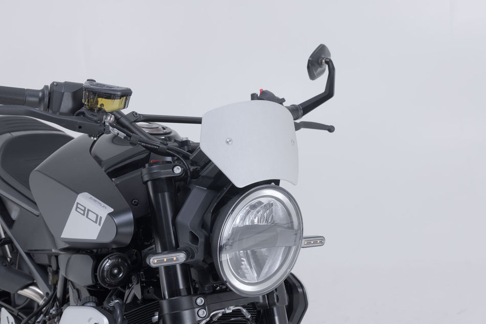 [SCT.03.012.10000/S] Parabrezza Argento. Husqvarna Svartpilen 801 (24-).