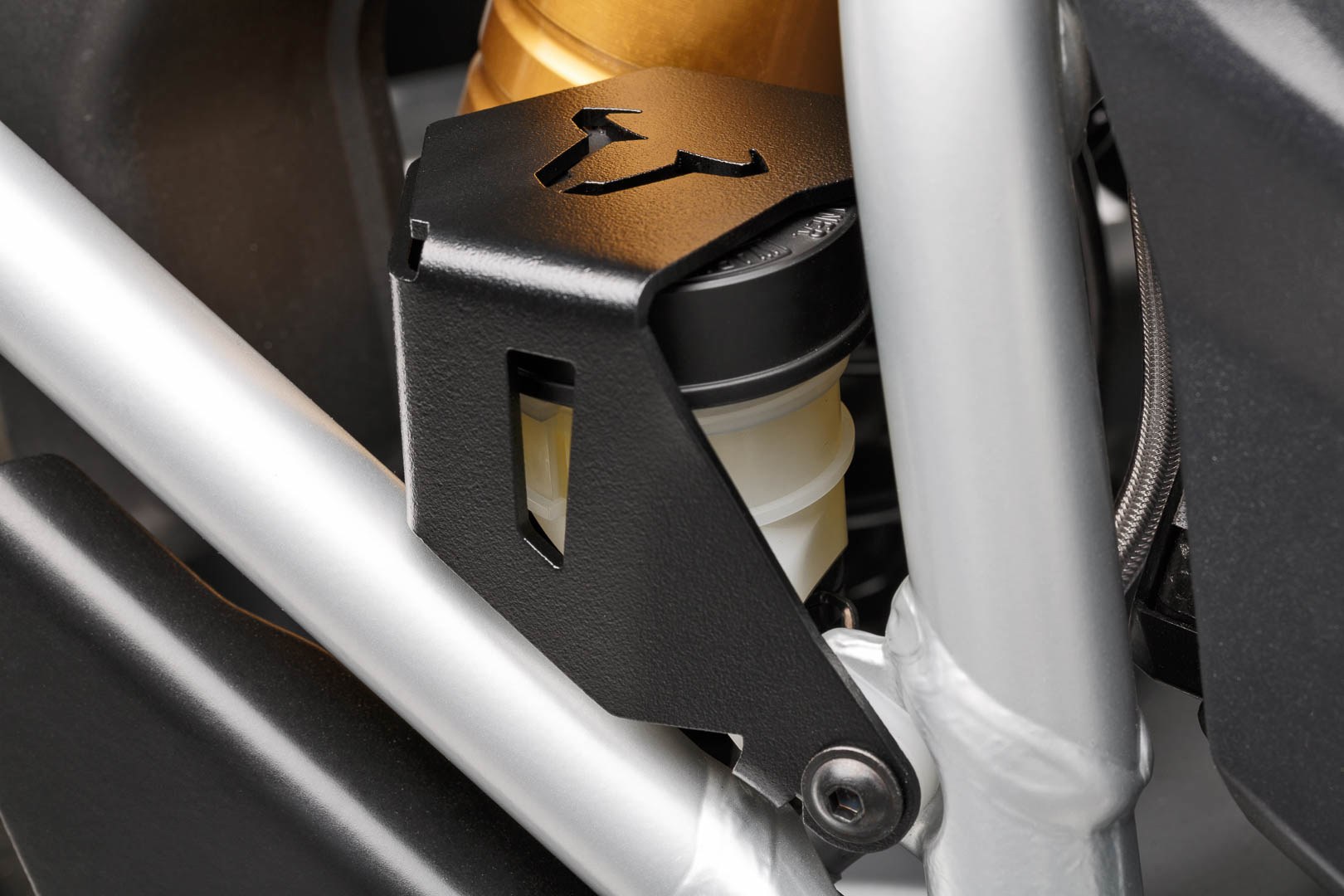 [SCT.07.174.10500/B] Protezione serbatoio liquido dei freni Nero. BMW R1200GS, R1250GS.